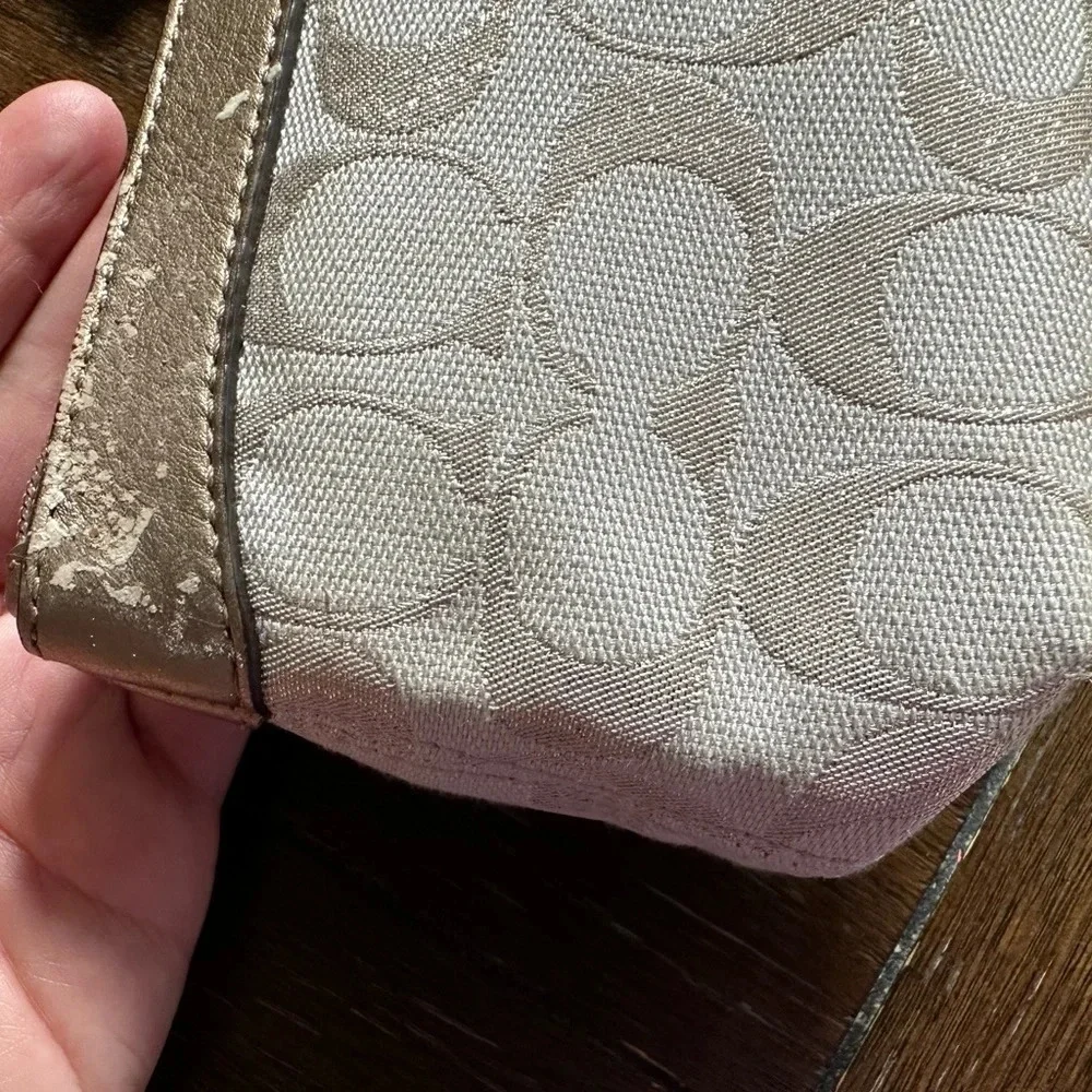 Coach signature logo wrislet